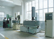 Injection mold tooling Equipment